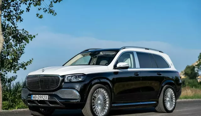 MERCEDES-BENZ GLS Maybach 