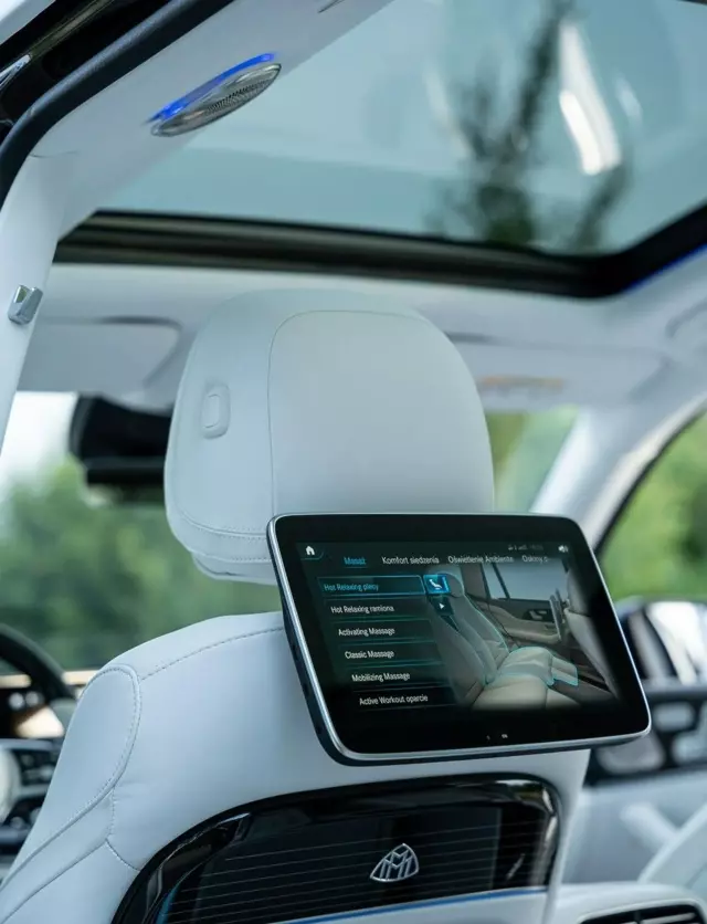 MERCEDES-BENZ GLS Maybach 