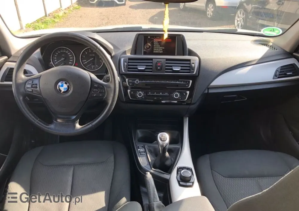 BMW Seria 1 116i Advantage