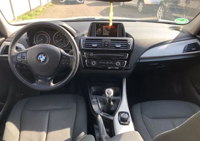 BMW Seria 1 116i Advantage