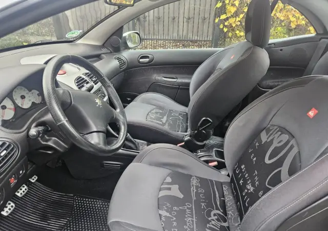 PEUGEOT 206 1.6 Quiksilver