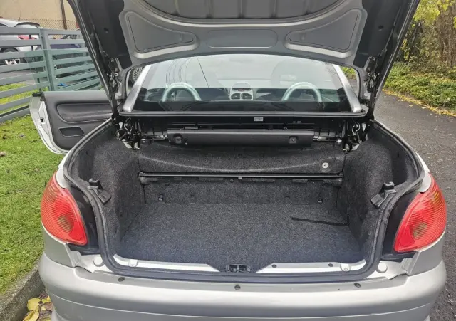 PEUGEOT 206 1.6 Quiksilver