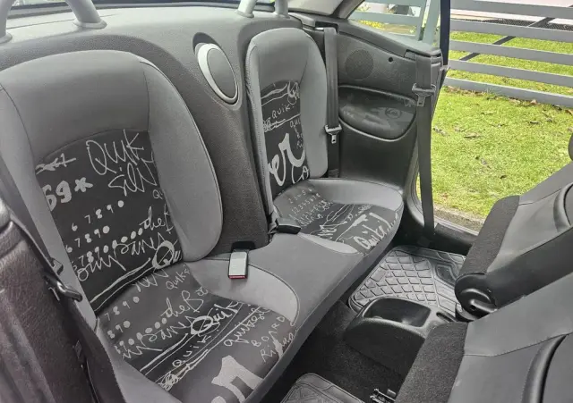 PEUGEOT 206 1.6 Quiksilver