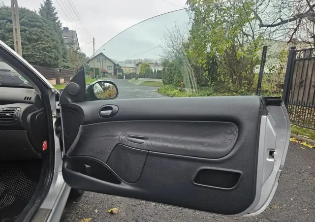 PEUGEOT 206 1.6 Quiksilver