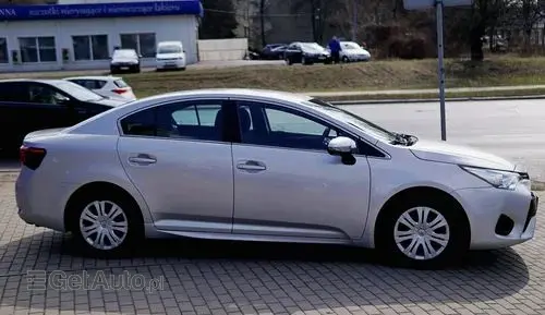 TOYOTA Avensis 
