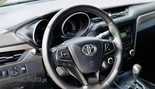 TOYOTA Avensis 