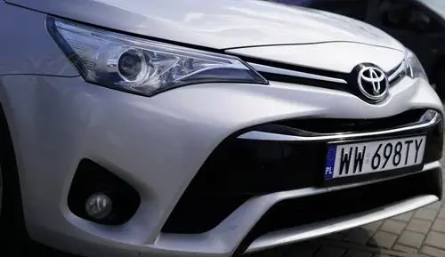TOYOTA Avensis 
