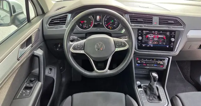 VOLKSWAGEN Tiguan 2.0 TDI SCR Life DSG