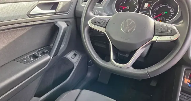VOLKSWAGEN Tiguan 2.0 TDI SCR Life DSG