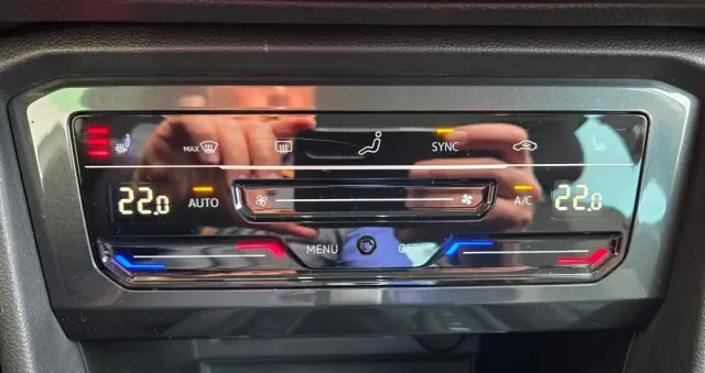 VOLKSWAGEN Tiguan 2.0 TDI SCR Life DSG