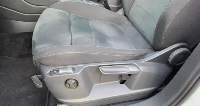 VOLKSWAGEN Tiguan 2.0 TDI SCR Life DSG