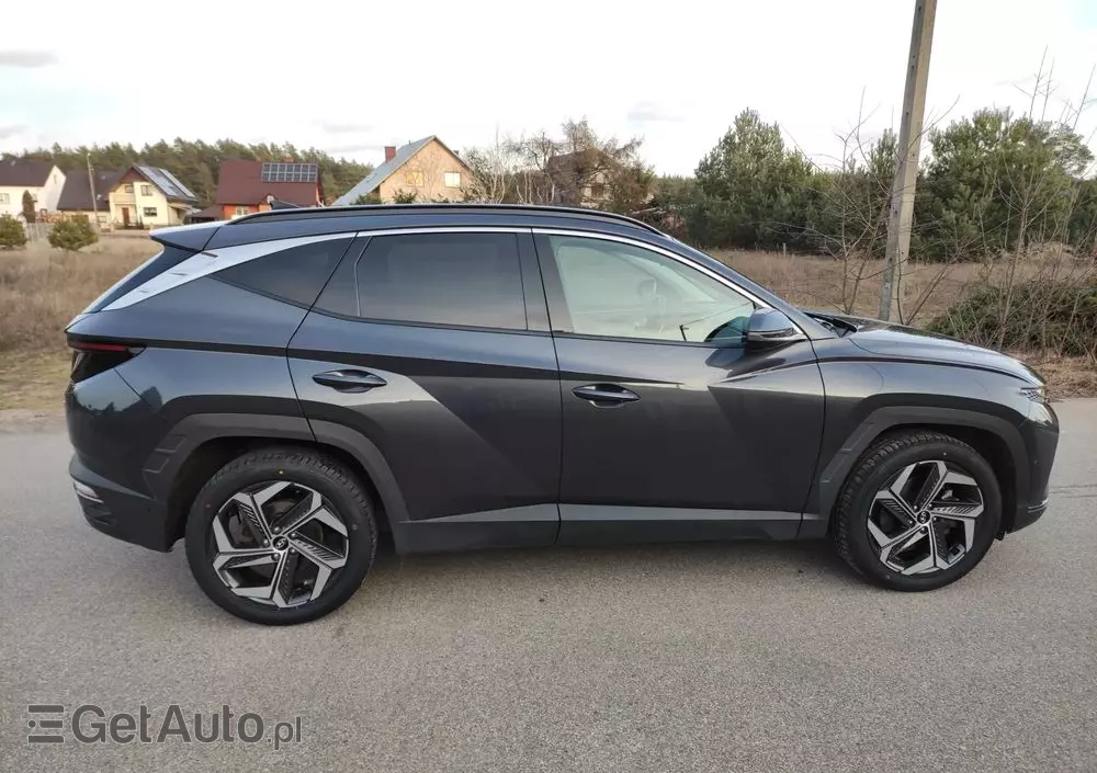 HYUNDAI Tucson 1.6 T-GDi HEV Executive 2WD