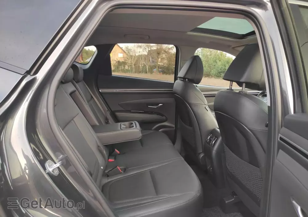 HYUNDAI Tucson 1.6 T-GDi HEV Executive 2WD