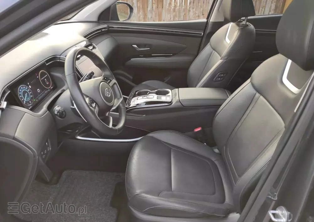 HYUNDAI Tucson 1.6 T-GDi HEV Executive 2WD