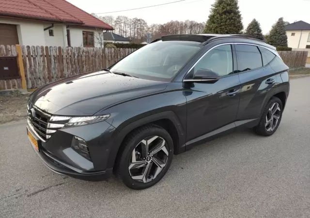 HYUNDAI Tucson 1.6 T-GDi HEV Executive 2WD