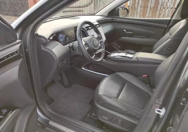 HYUNDAI Tucson 1.6 T-GDi HEV Executive 2WD