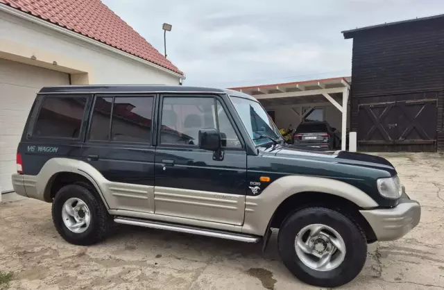 HYUNDAI Galloper 