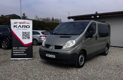 RENAULT Trafic 
