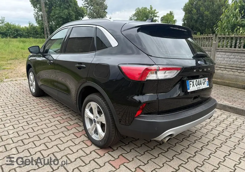 FORD Kuga 2.5 Duratec FHEV TITANIUM