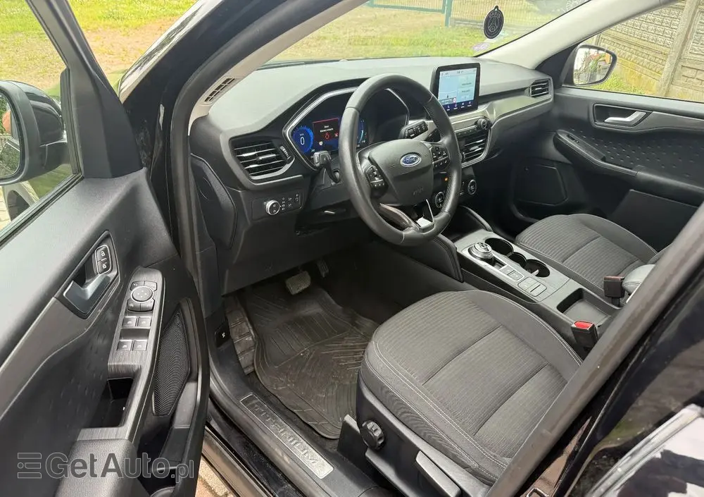 FORD Kuga 2.5 Duratec FHEV TITANIUM