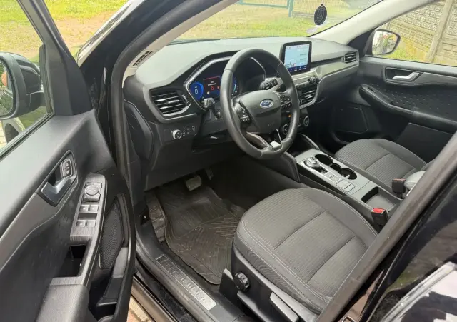 FORD Kuga 2.5 Duratec FHEV TITANIUM