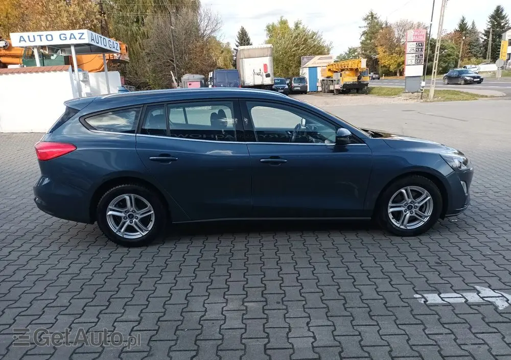 FORD Focus 1.0 EcoBoost Titanium ASS PowerShift
