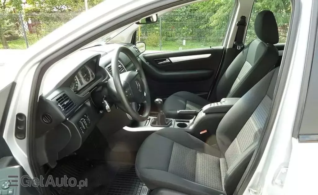 MERCEDES-BENZ Klasa B 