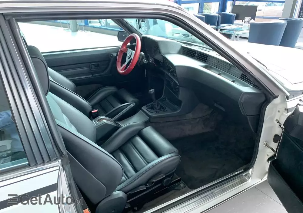 BMW Seria 6 M635 CSi 