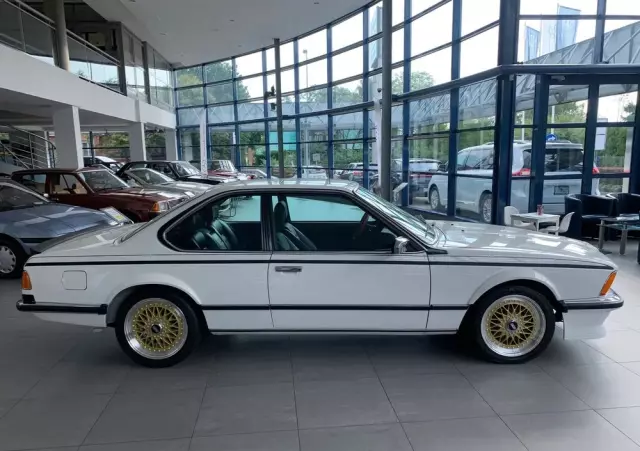 BMW Seria 6 M635 CSi 