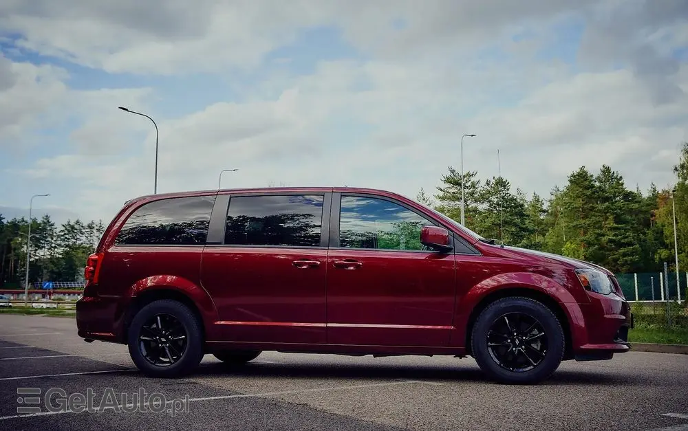 DODGE Grand Caravan 