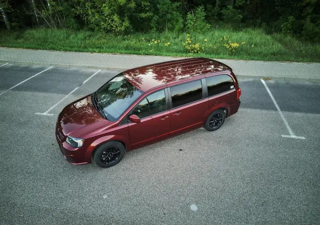 DODGE Grand Caravan 