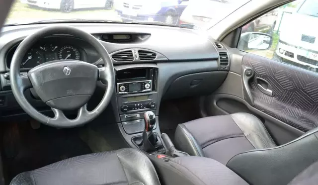 RENAULT Laguna 