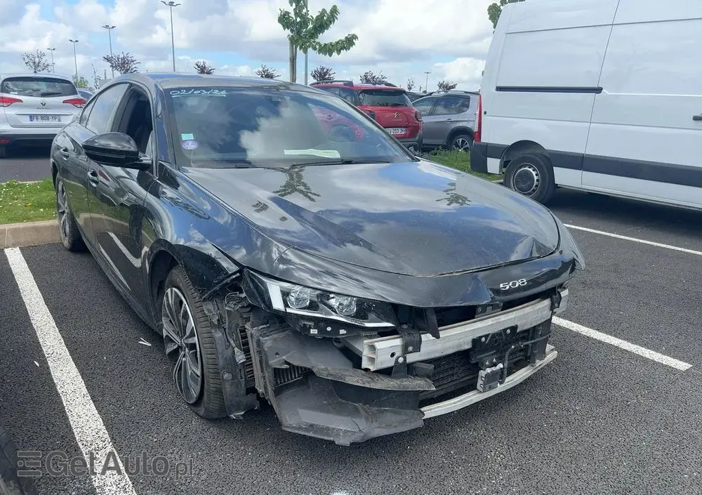 PEUGEOT 508 225 e-EAT8 Allure Pack