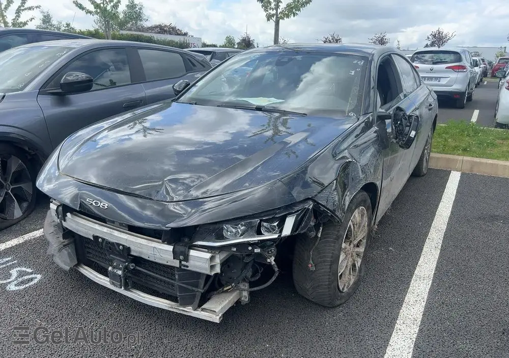 PEUGEOT 508 225 e-EAT8 Allure Pack