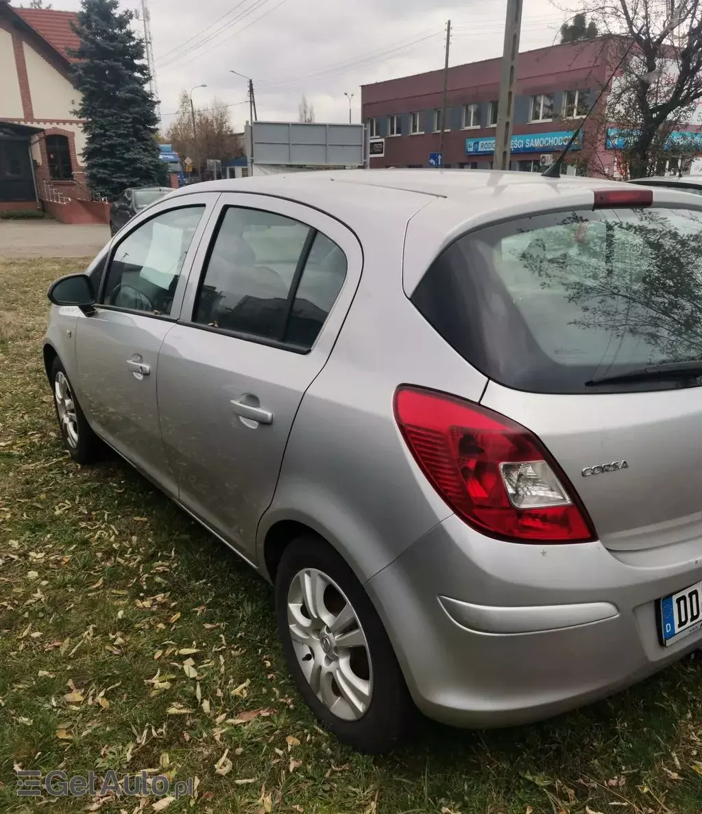 OPEL Corsa 