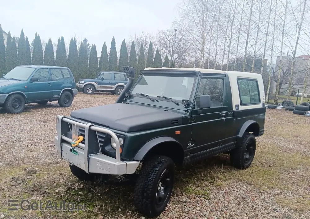 SUZUKI Samurai 