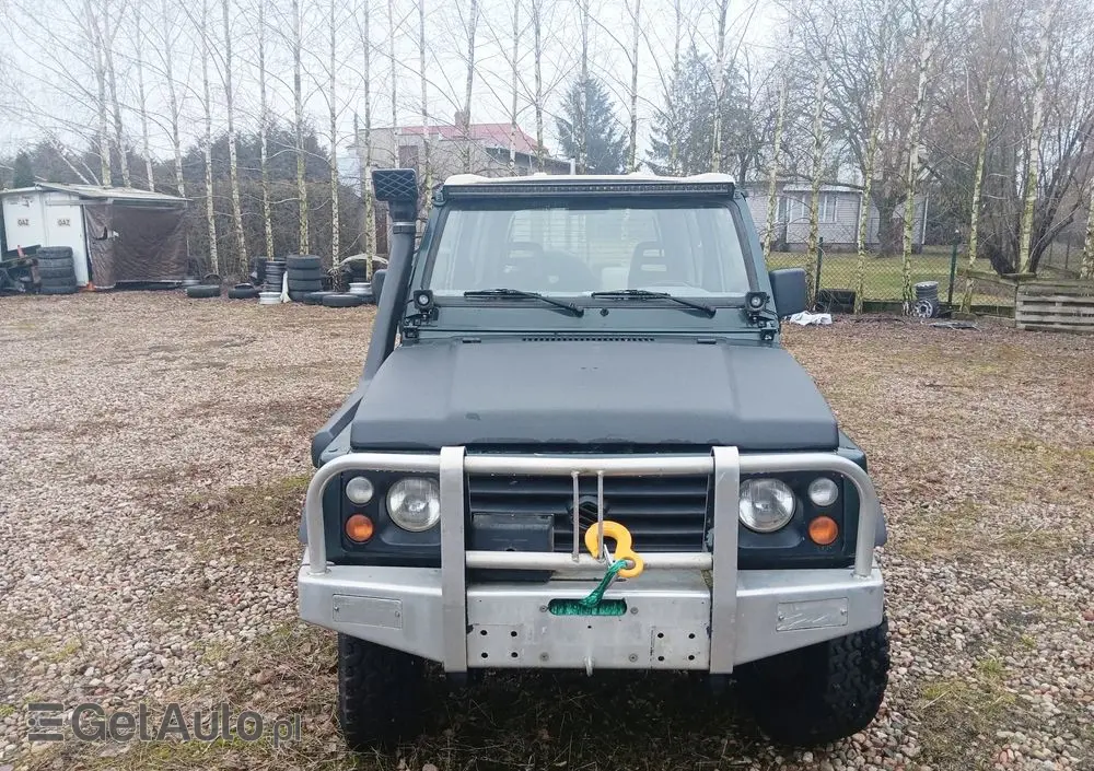 SUZUKI Samurai 