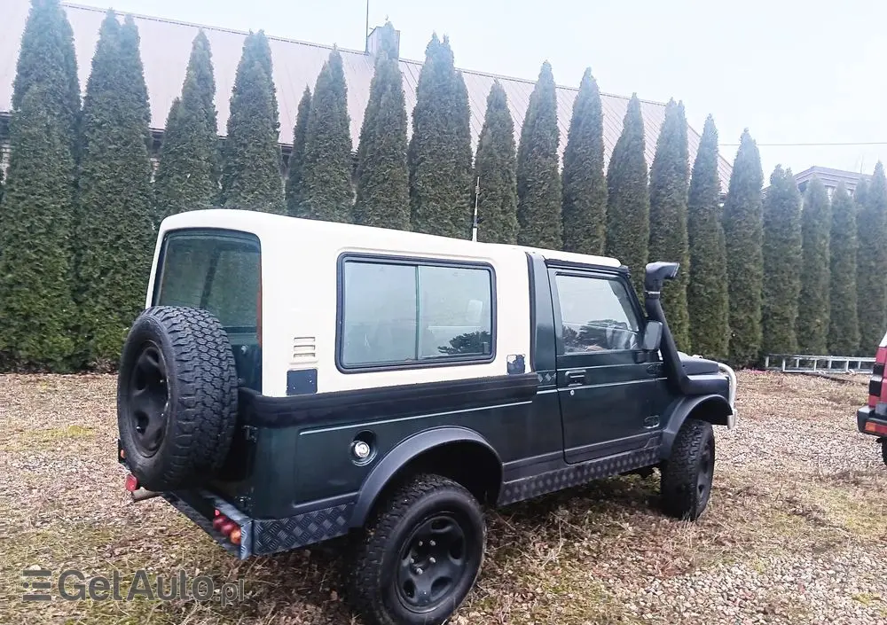 SUZUKI Samurai 