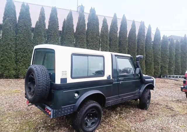 SUZUKI Samurai 