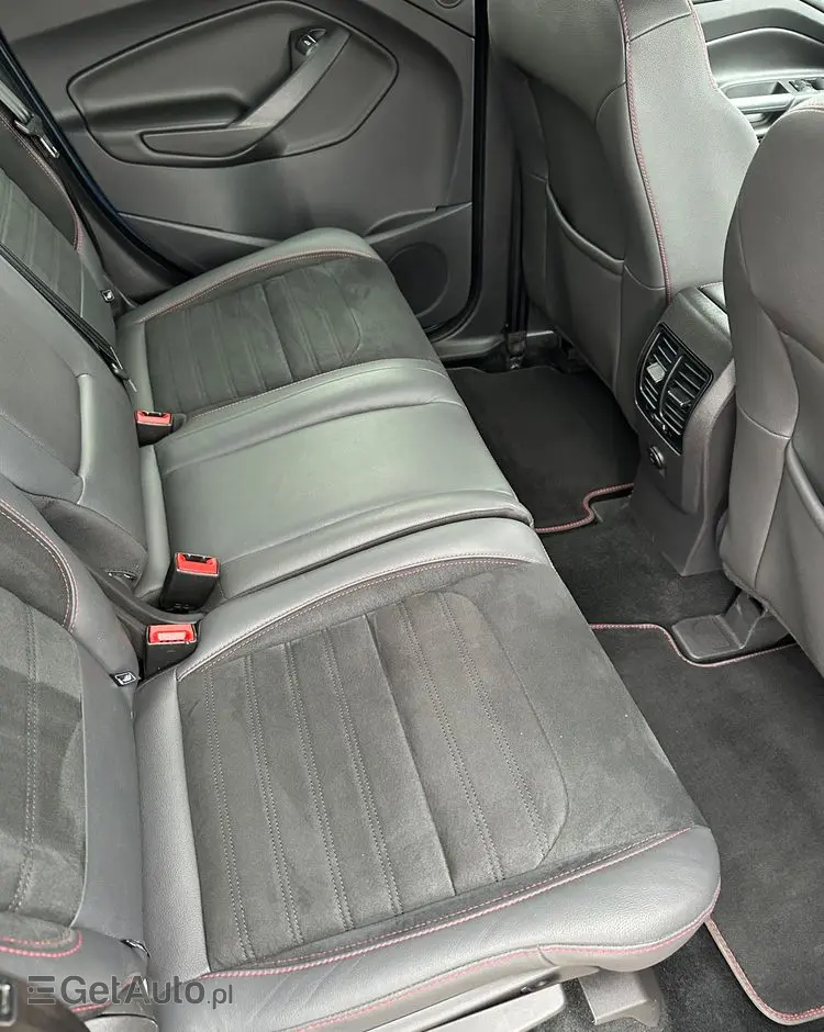 FORD Kuga 1.5 EcoBoost 2x4 ST-Line