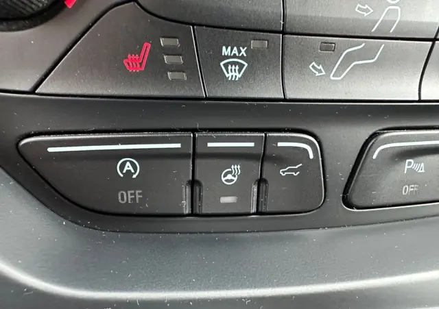 FORD Kuga 1.5 EcoBoost 2x4 ST-Line