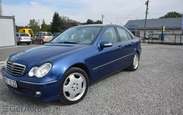 MERCEDES-BENZ Klasa C 280 T 4Matic Automatik Avantgarde