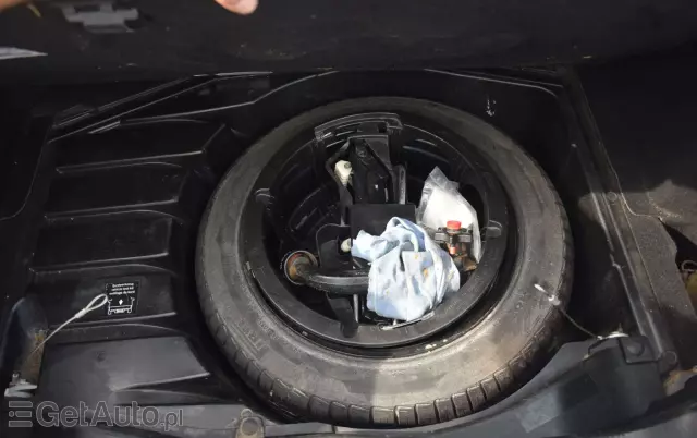 MERCEDES-BENZ Klasa C 280 T 4Matic Automatik Avantgarde