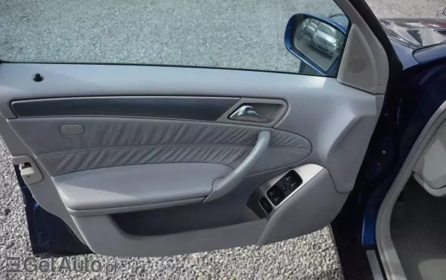 MERCEDES-BENZ Klasa C 280 T 4Matic Automatik Avantgarde