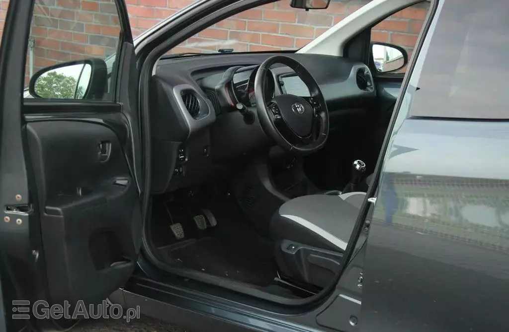 TOYOTA Aygo 
