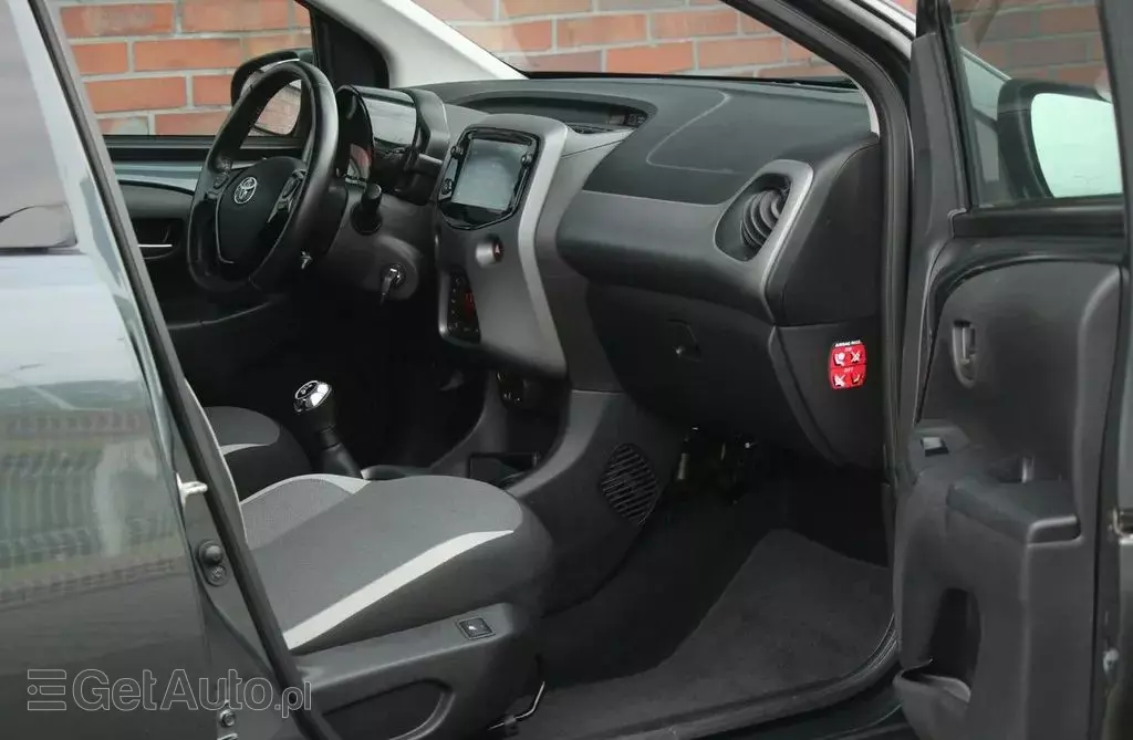 TOYOTA Aygo 