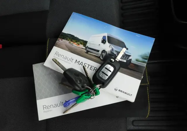 RENAULT Master L2H2 Pack Clim