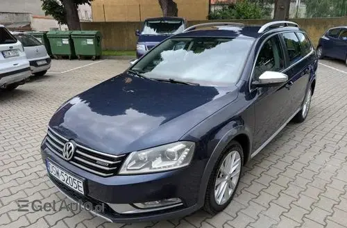 VOLKSWAGEN Passat Alltrack 
