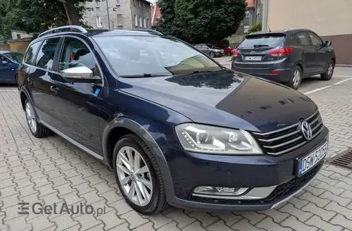 VOLKSWAGEN Passat Alltrack 
