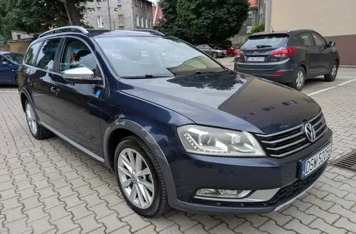 VOLKSWAGEN Passat Alltrack 